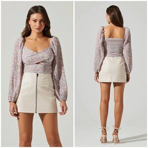 💕ASTR💕 Long Sleeve Plisse Cross Bust Top Purple Ditsy Floral Print Medium NWT